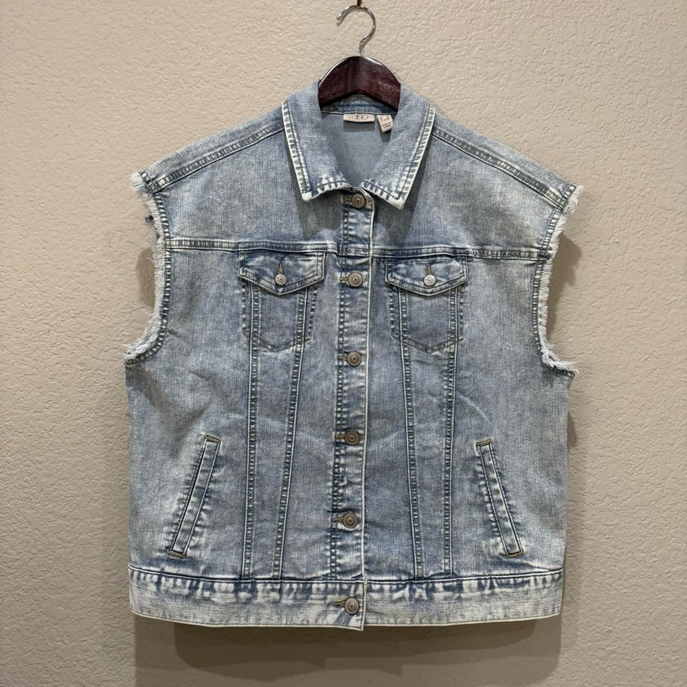 LOGO by Lori Goldstein Light Wash Blue Denim Vest Sleeveless 8